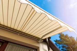 2 Types of Awnings for Houses & What Awnings are Used For